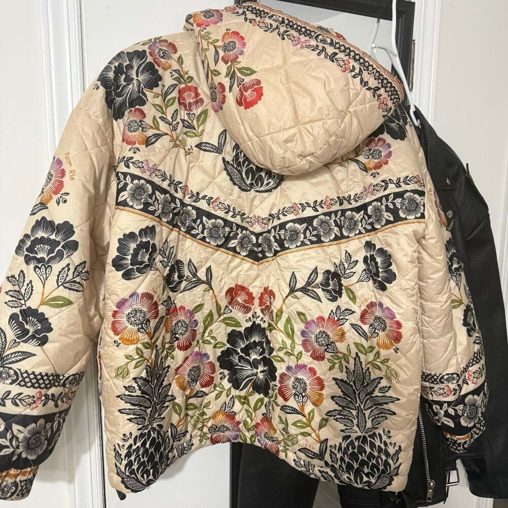 Farm Rio Romantic Garden Reversible Puffer Jacket - Picture 5 of 10